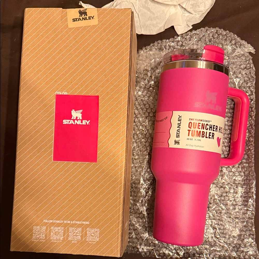 Stanley 40oz With Straw Pink Quencher H2.0 Tumbler